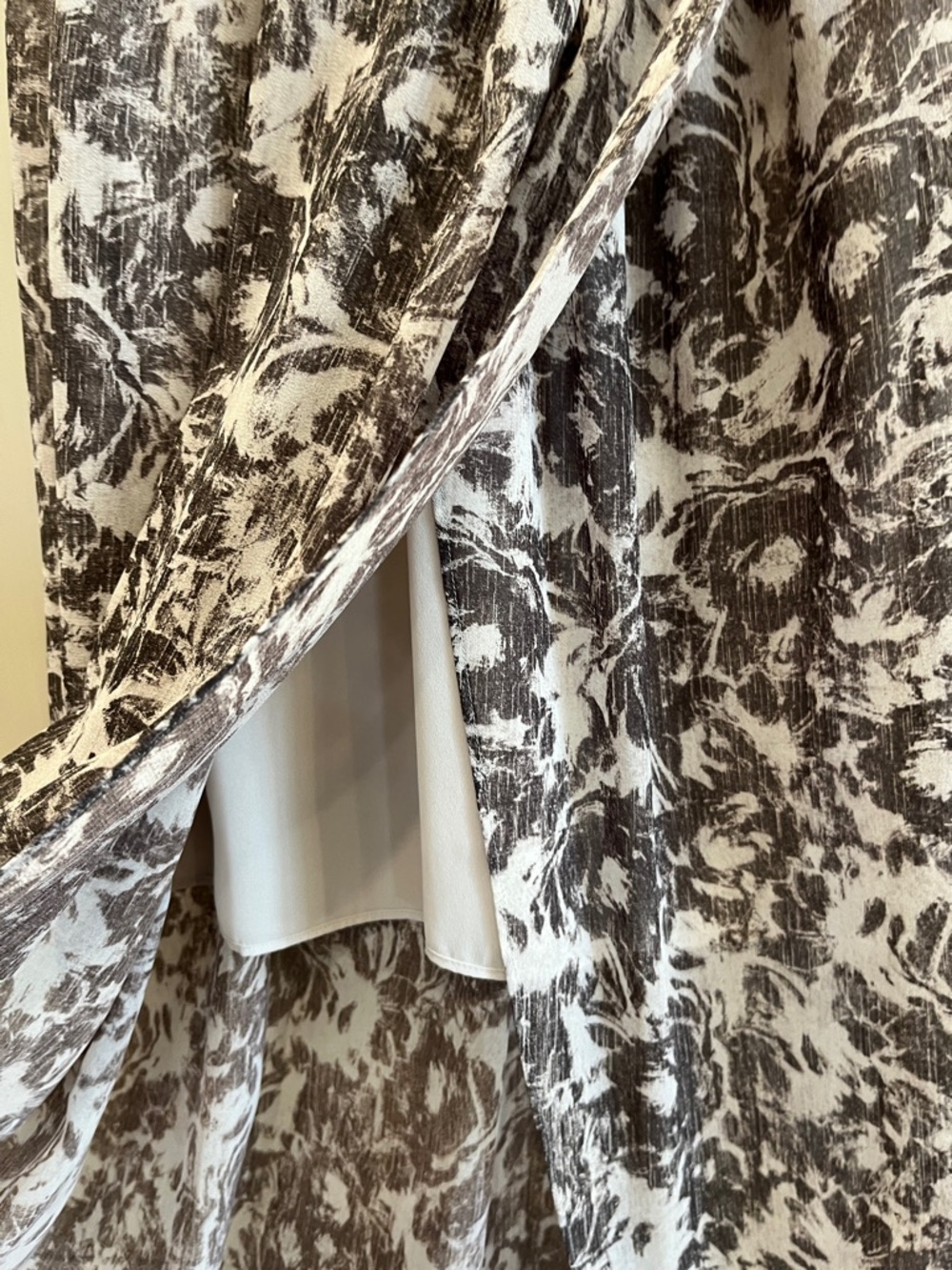 All Saints Nylah Rosa Sleeveless Floral Maxi Dress in Gray and White - Picture 10 of 16